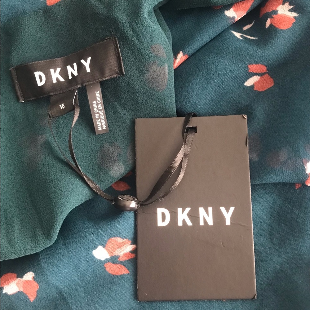 DKNY-DONNA KAREN Dress Handkerchief Hem High Neck Belted Green Floral Sz 16 - Picture 3 of 13